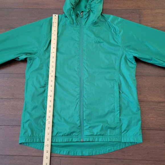 L.L. Bean Discovery Rain Jacket Zip-Up Windbreaker Packable Men's Size S Green - Picture 7 of 10